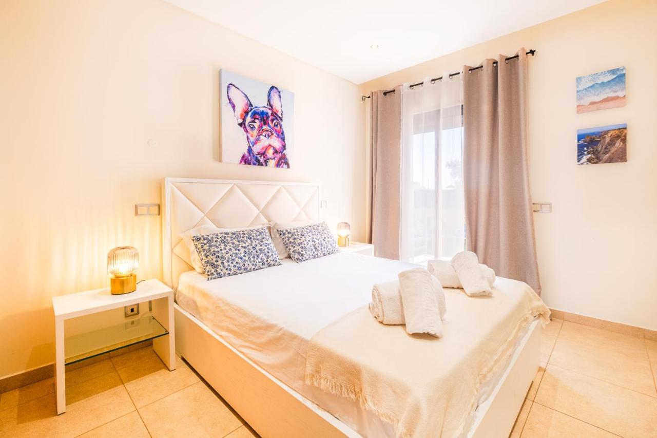 Cozy Villa With Pool And Barbecue Albufeira Bagian luar foto