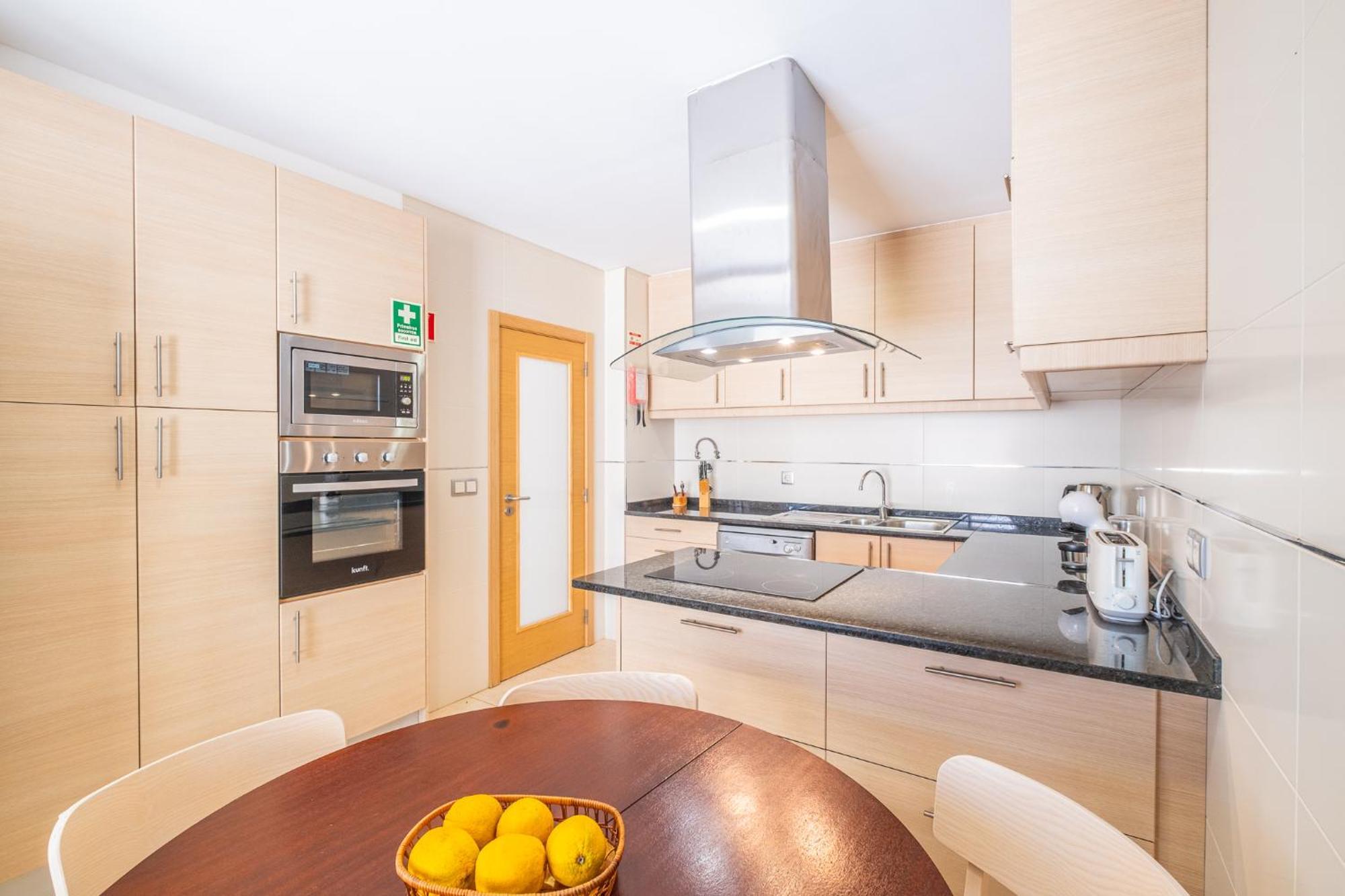 Cozy Villa With Pool And Barbecue Albufeira Bagian luar foto